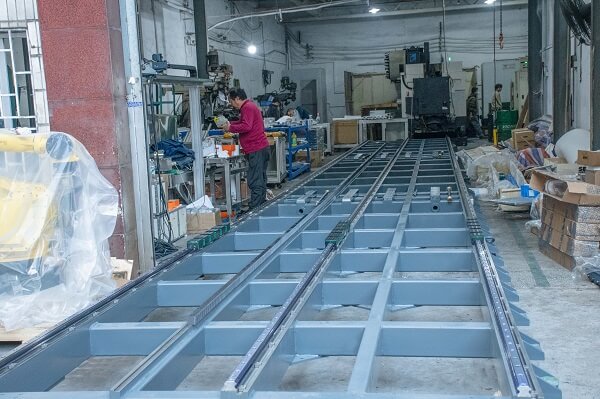 2.15米宽机器人第七轴